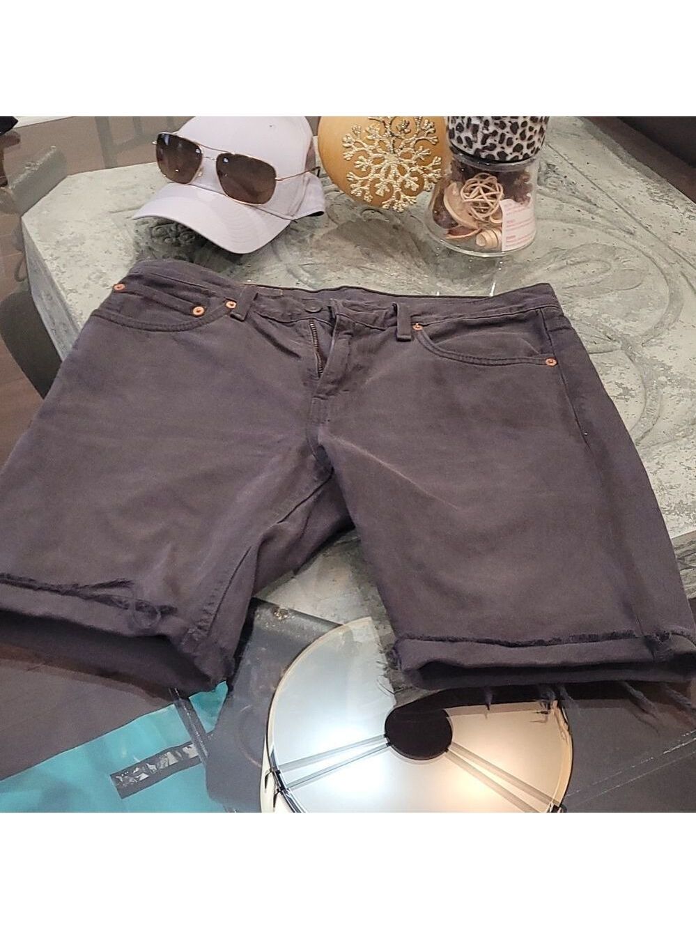 Levis BERMUDA JEAN SHORTS 32